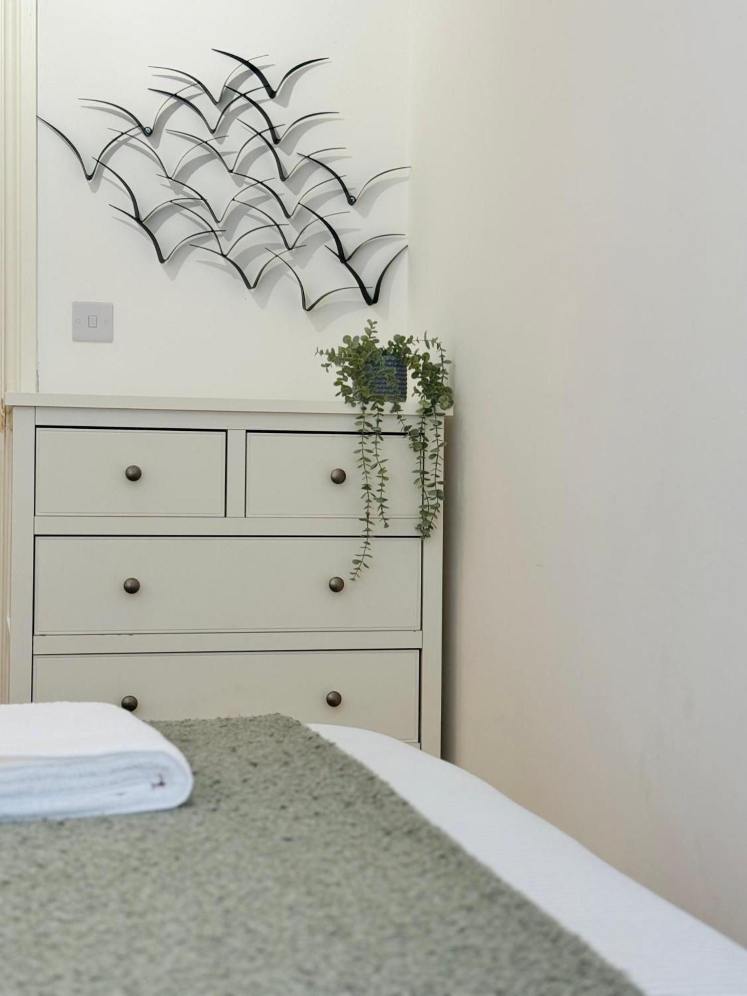 Holiday Home 2Br L 2Ba With Patio-Sleep 6 Λονδίνο Εξωτερικό φωτογραφία